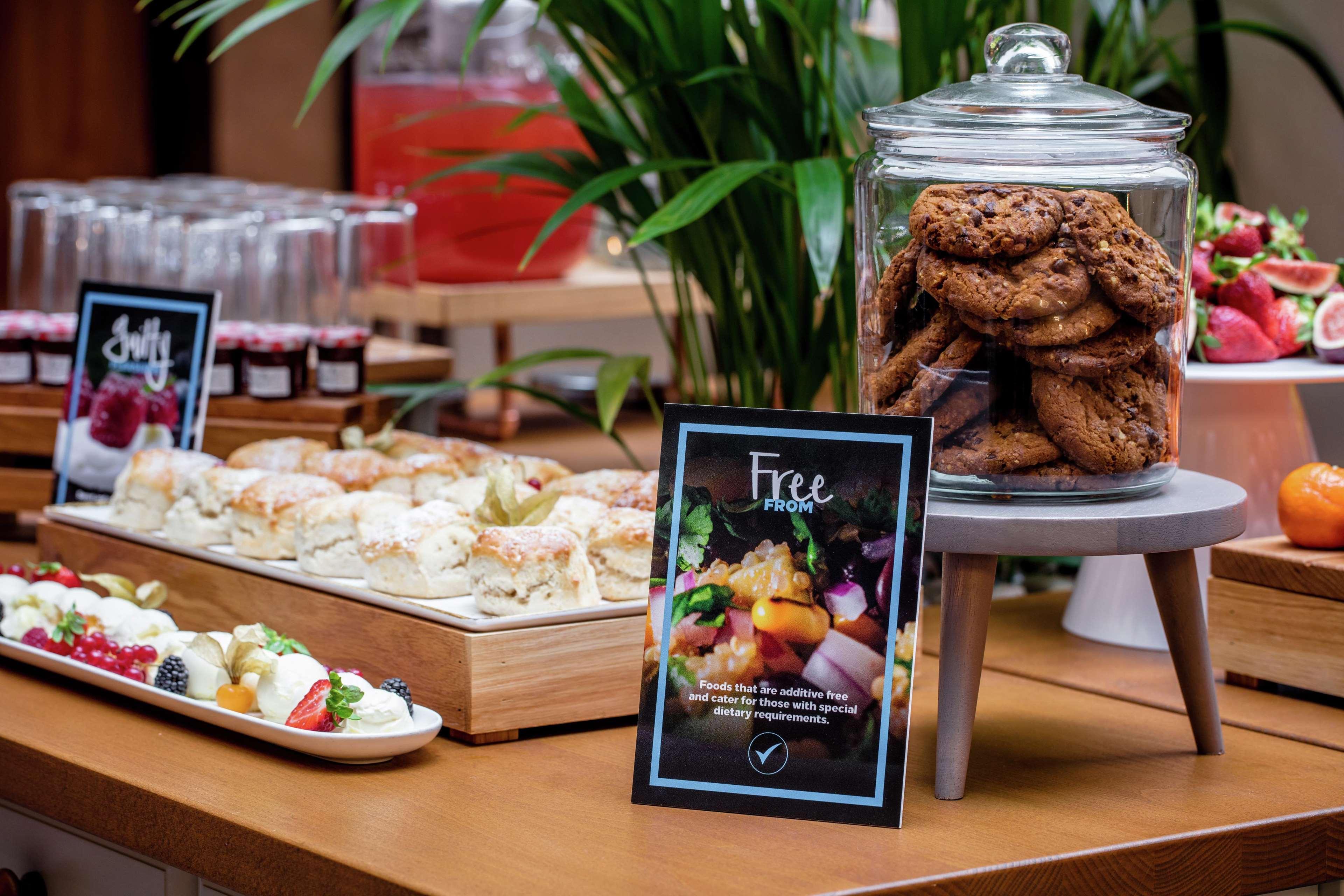 Hilton Cambridge City Centre Экстерьер фото