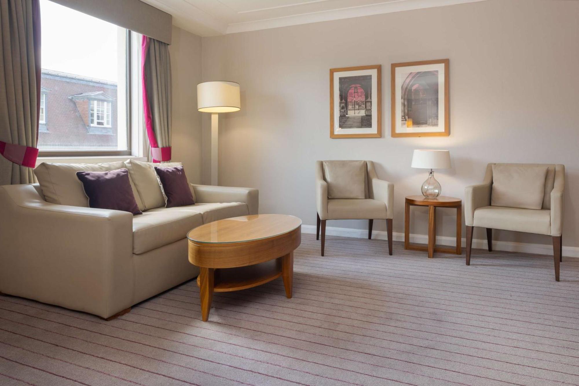 Hilton Cambridge City Centre Экстерьер фото