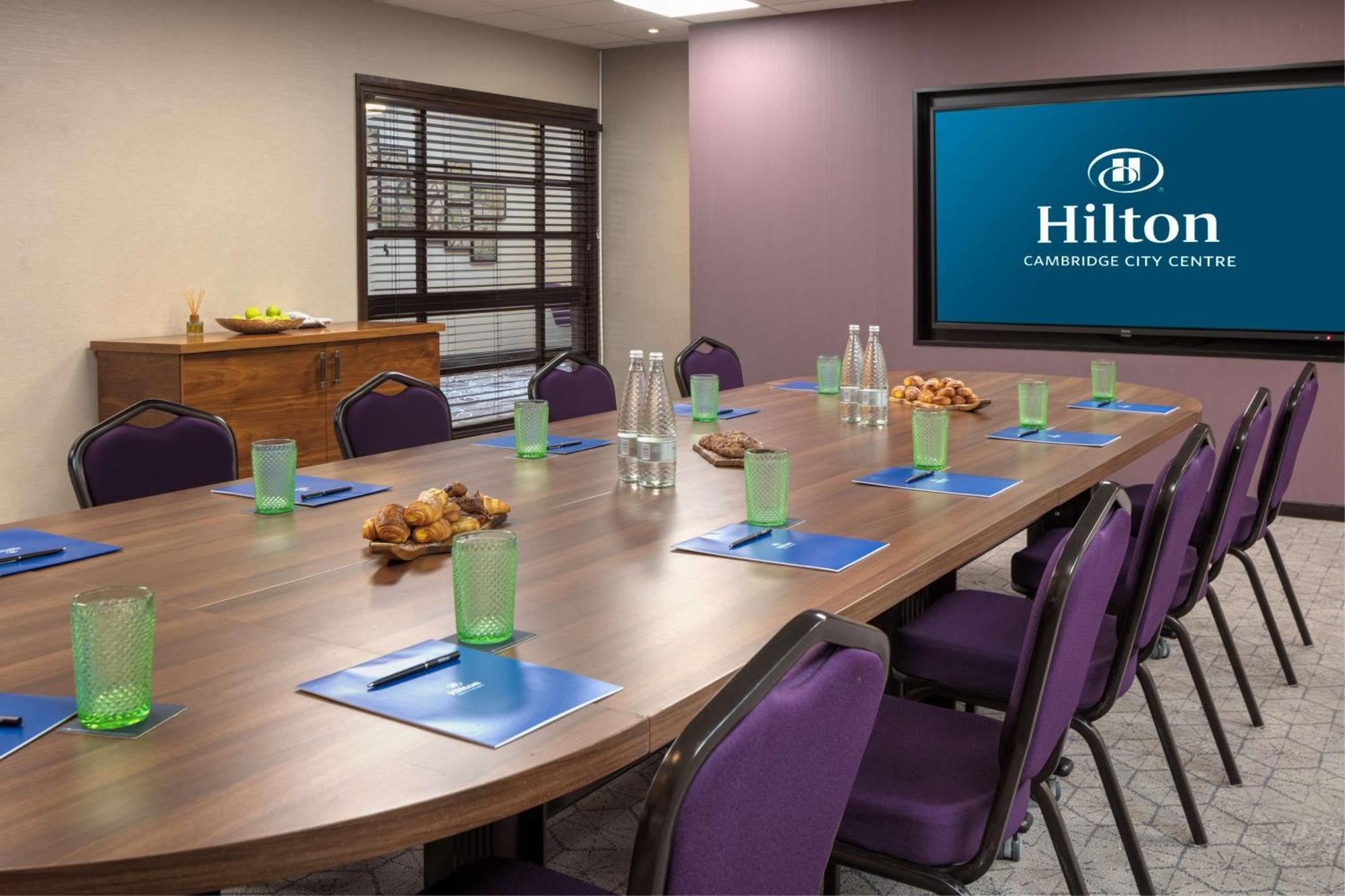 Hilton Cambridge City Centre Экстерьер фото