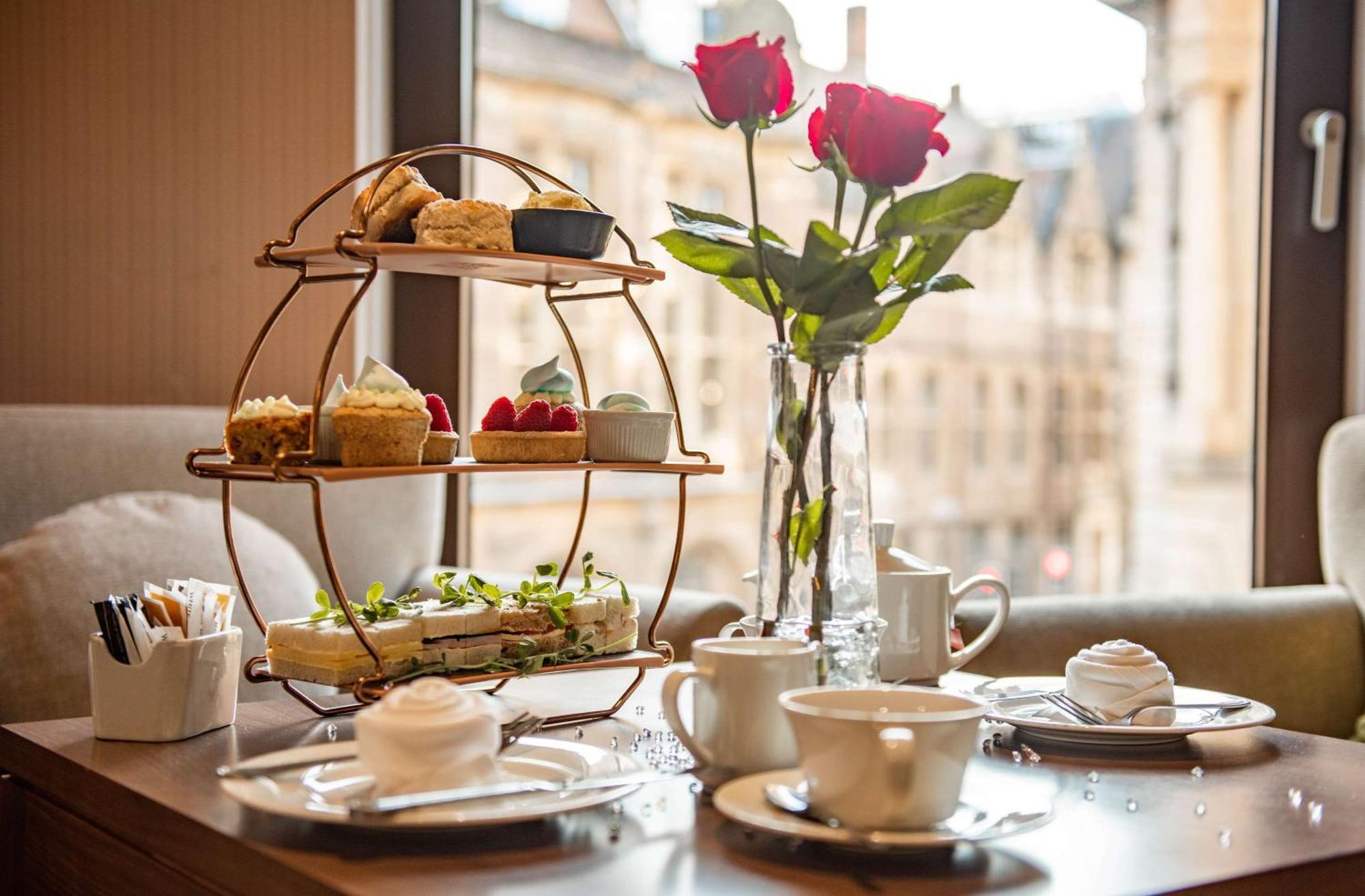 Hilton Cambridge City Centre Экстерьер фото